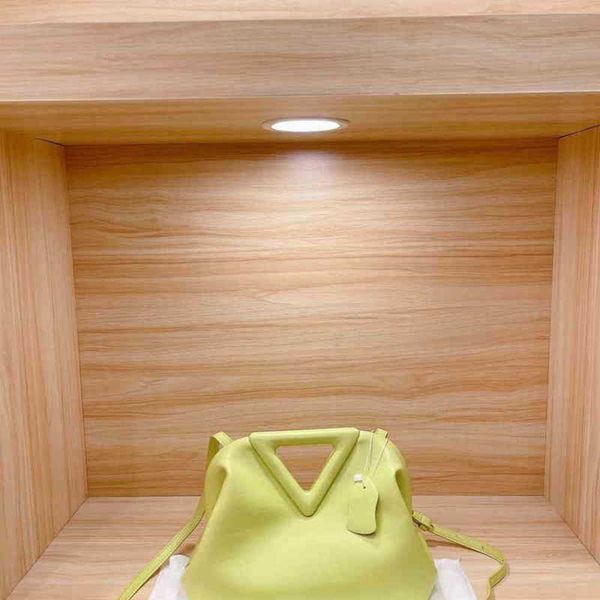 clutch bags women handbag crossbody classic premium tote new inverted triangle high capacity fashion shopping designer lady wallets 1123
clutch bags women handbag crossbody classic premium tote new inverted triangle high capacity fashion shopping designer lady wallets 1123