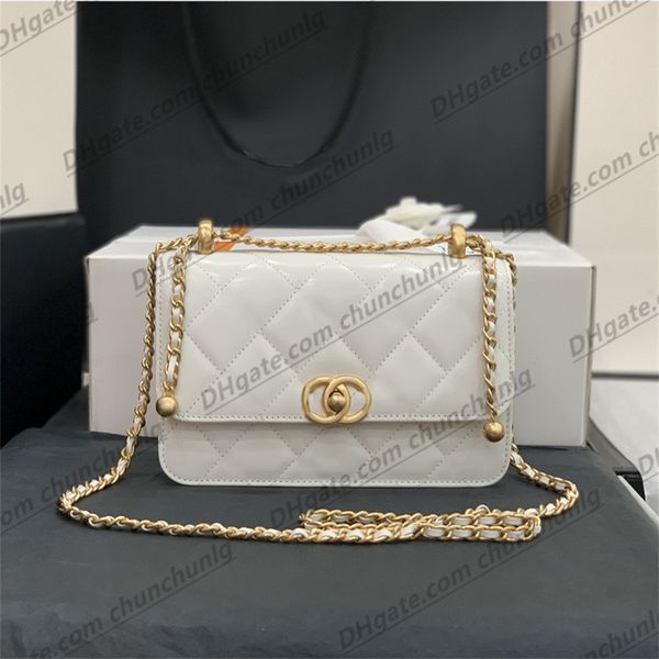 brand bag shoulder strap handbag plaid wallet double-letter solid button cotton sheepskin plain pattern women's luxury shoulder bag
brand bag shoulder strap handbag plaid wallet double-letter solid button cotton sheepskin plain pattern women's luxury shoulder bag