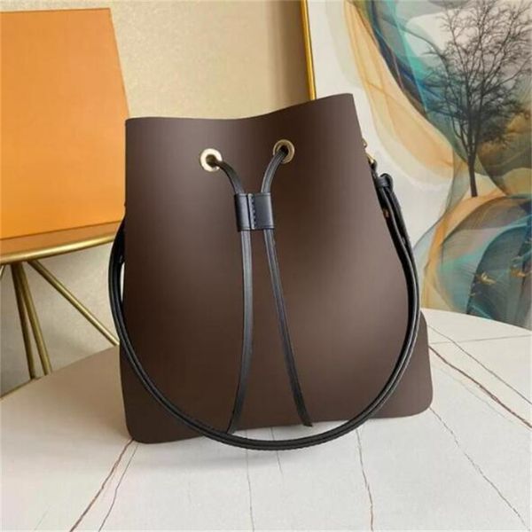 classic quality women leather shoulder bag designers handbags purse female messenger tote crossbody s tote new
classic quality women leather shoulder bag designers handbags purse female messenger tote crossbody s tote new