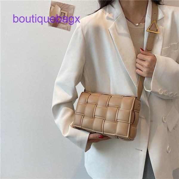 designer cassette bottegs venets bags for women online store 2023 summer new fashion women's woven bag trend simple foreign style tofu
designer cassette bottegs venets bags for women online store 2023 summer new fashion women's woven bag trend simple foreign style tofu