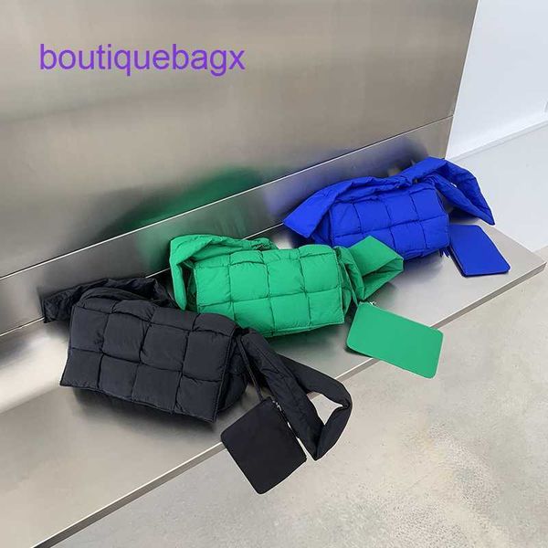 designer cassette bottegs venets bags for women online store net red same autumn and winter new messenger tofu bag sponge nylon wo
designer cassette bottegs venets bags for women online store net red same autumn and winter new messenger tofu bag sponge nylon wo