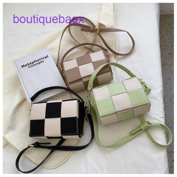 designer cassette bottegs venets bags for women online store 2023 summer fashion new texture woven bag women's simple contrast col
designer cassette bottegs venets bags for women online store 2023 summer fashion new texture woven bag women's simple contrast col