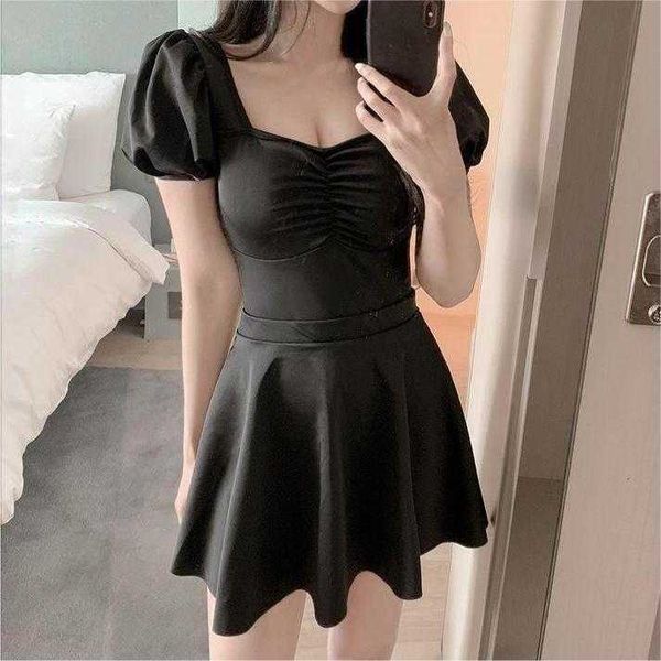 japanese and korean conservative independent womens swimwear short skirt one, White;black
japanese and korean conservative independent womens swimwear short skirt one, White;black