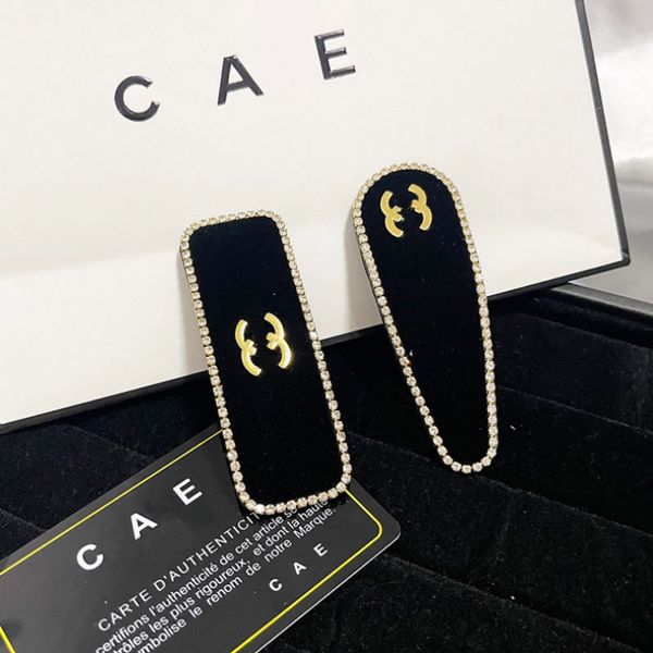luxury channel barrettes designer women girl high sense water diamond pearl black hairpin brand bb clip leisure hairclips fashion square hai
luxury channel barrettes designer women girl high sense water diamond pearl black hairpin brand bb clip leisure hairclips fashion square hai