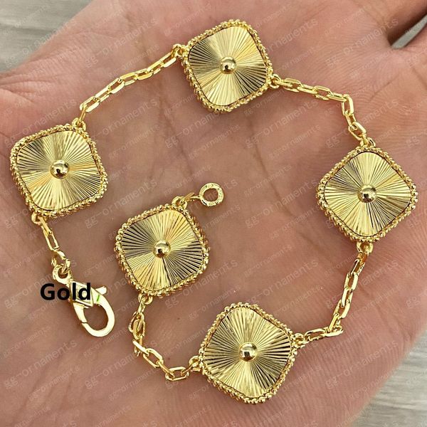 925 silver fashion van necklaces pendants classic four leaf clover charms designer jewelry set 18k gold plated for women&girl valentine'
925 silver fashion van necklaces pendants classic four leaf clover charms designer jewelry set 18k gold plated for women&girl valentine'