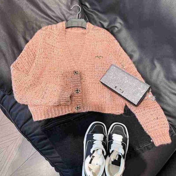 women's knits & tees designer 22ss sweater women's autumn crewneck stripes fashion long sleeved high-end jacquard cardigan knitted, White
women's knits & tees designer 22ss sweater women's autumn crewneck stripes fashion long sleeved high-end jacquard cardigan knitted, White