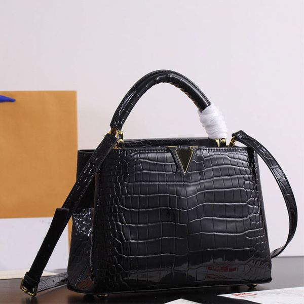 cowhide crossbody bag fashion shoulder bags alligator pattern large capacity tote purse gold hardware flap hasp handbags interior compartmen
cowhide crossbody bag fashion shoulder bags alligator pattern large capacity tote purse gold hardware flap hasp handbags interior compartmen