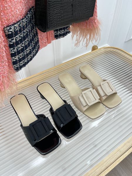 23ss new square buckle slipper bow series vamp with calf patent leather leather and drill surface, Black
23ss new square buckle slipper bow series vamp with calf patent leather leather and drill surface, Black