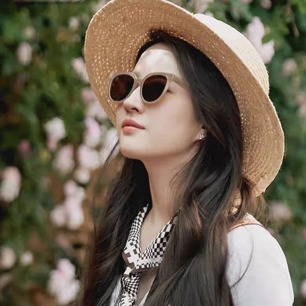 sunglasses for women 2023 anti-ultraviolet polarized glasses online red street p trend sunglasses fashion xu hongdou brown glasses, White;black
sunglasses for women 2023 anti-ultraviolet polarized glasses online red street p trend sunglasses fashion xu hongdou brown glasses, White;black