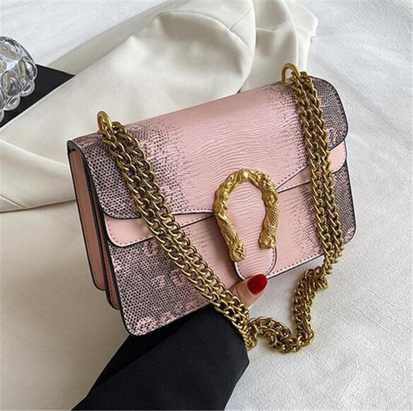 evening bags fashion tassel shoulder bags women crossbody gradual change color chain bag leather female crocodile pattern bag, Red;black
evening bags fashion tassel shoulder bags women crossbody gradual change color chain bag leather female crocodile pattern bag, Red;black