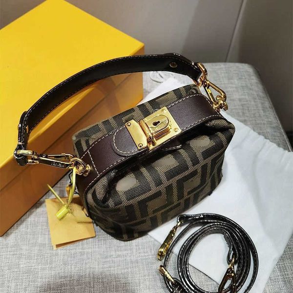 luxury designer bags handbag shoulder crossbody bag tote 2023 new lunch vintage antique embroidered pillow mini armpit dog walking factory d
luxury designer bags handbag shoulder crossbody bag tote 2023 new lunch vintage antique embroidered pillow mini armpit dog walking factory d