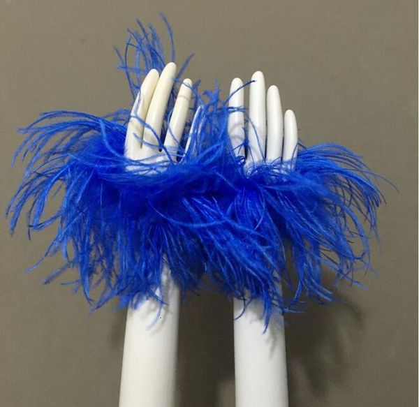 fingerless gloves real ostrich feather cuffs bracelet wrist arm sleeve party wedding bride concert elegant luxurious furry fluffy 230215, Blue;gray
fingerless gloves real ostrich feather cuffs bracelet wrist arm sleeve party wedding bride concert elegant luxurious furry fluffy 230215, Blue;gray