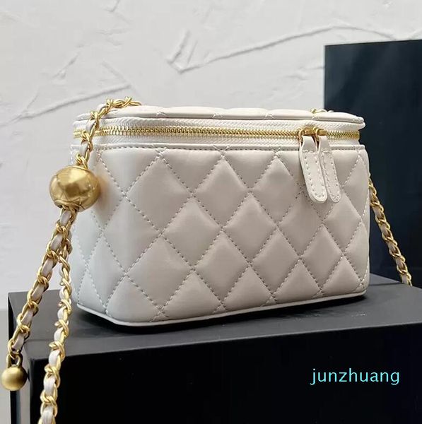 cc designer women cosmetic crossbody bag luxurys designers bags paris brand quilted 1414 trunk shoulder handbags lady caviar leather gold ba
cc designer women cosmetic crossbody bag luxurys designers bags paris brand quilted 1414 trunk shoulder handbags lady caviar leather gold ba