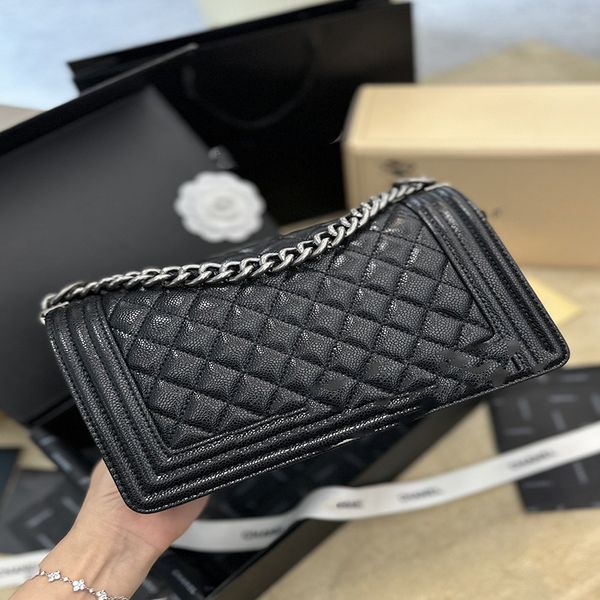 channel handbag luxury brand bag leather cowhide chain slant shoulder 25cm black pink478953
channel handbag luxury brand bag leather cowhide chain slant shoulder 25cm black pink478953