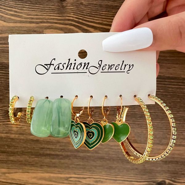 creative green oil dripping love pendant earring set 5-piece acetic acid earrings inlaid with rhinestone c-shaped earrings, Golden
creative green oil dripping love pendant earring set 5-piece acetic acid earrings inlaid with rhinestone c-shaped earrings, Golden