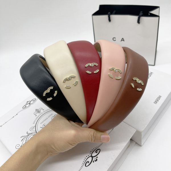 high sense designer head hoop fashion sain headband womens simple and elegan go ou hairpin versaile mulicolor hair accessories
high sense designer head hoop fashion sain headband womens simple and elegan go ou hairpin versaile mulicolor hair accessories