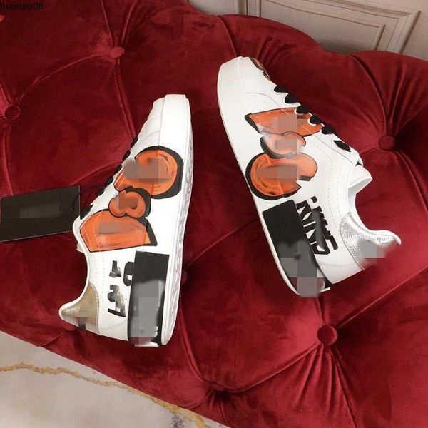 platform shoes sneakers velvet black leather sneakers fashion rubber reflective inner height high bottom leisure sports shoe, Red;white
platform shoes sneakers velvet black leather sneakers fashion rubber reflective inner height high bottom leisure sports shoe, Red;white