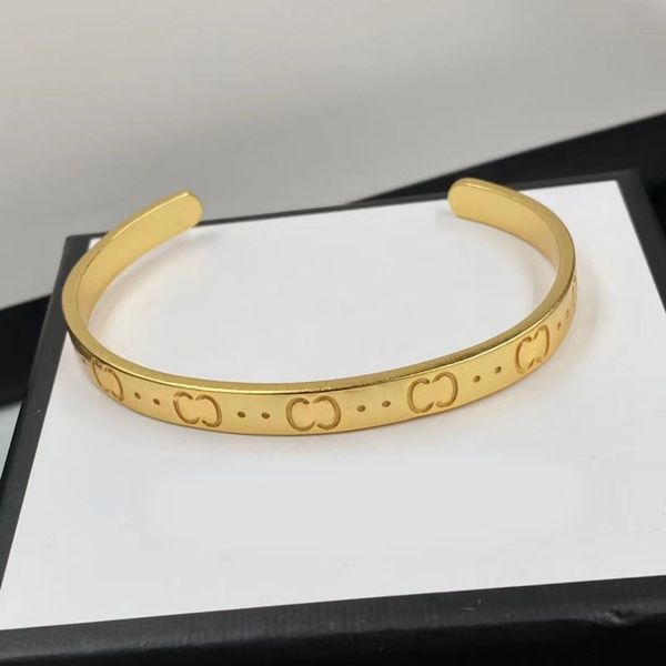 18k gold-plated cuff bracelet classic simple brass material celebrity personality bracelet pulsera with seal, White
18k gold-plated cuff bracelet classic simple brass material celebrity personality bracelet pulsera with seal, White