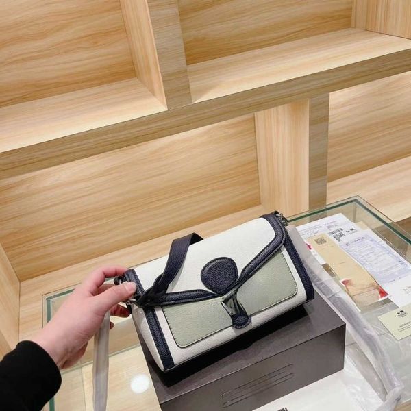 buckle women s bag new matcha green fashion trend versatile shoulder latest korean postman
buckle women s bag new matcha green fashion trend versatile shoulder latest korean postman