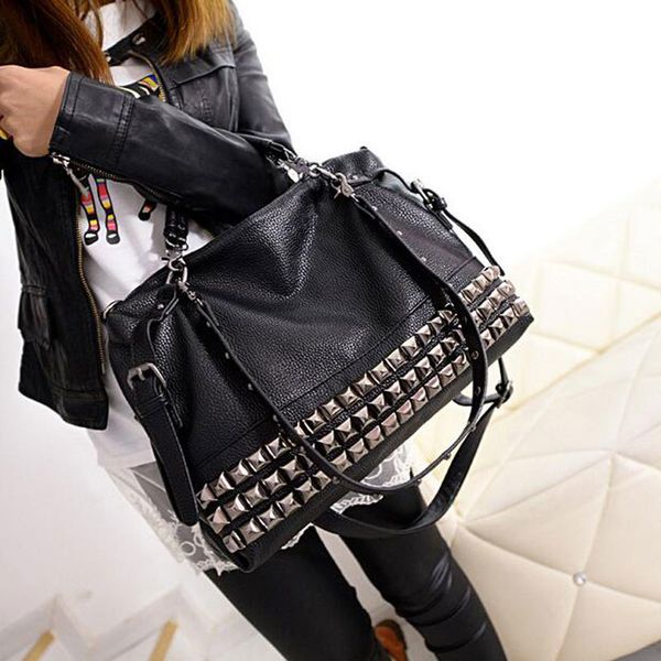 duffel bags rivet women's pu leather handbag fashion cowhide women messenger one shoulder big 230216
duffel bags rivet women's pu leather handbag fashion cowhide women messenger one shoulder big 230216