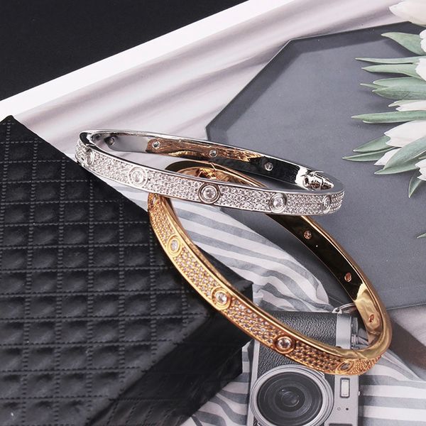 bangle brand products screw fashion luxury for women men bracelet cubic zirconia inlaid party elegant style couple 230215, Black
bangle brand products screw fashion luxury for women men bracelet cubic zirconia inlaid party elegant style couple 230215, Black
