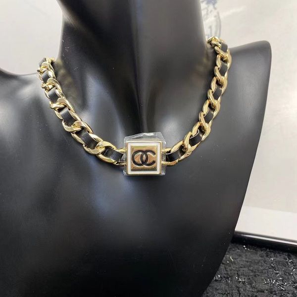luxury fashion pearl necklace designer jewelry wedding diamond 18k gold plated platinum letters pendants necklaces for women with c letter d, Silver
luxury fashion pearl necklace designer jewelry wedding diamond 18k gold plated platinum letters pendants necklaces for women with c letter d, Silver