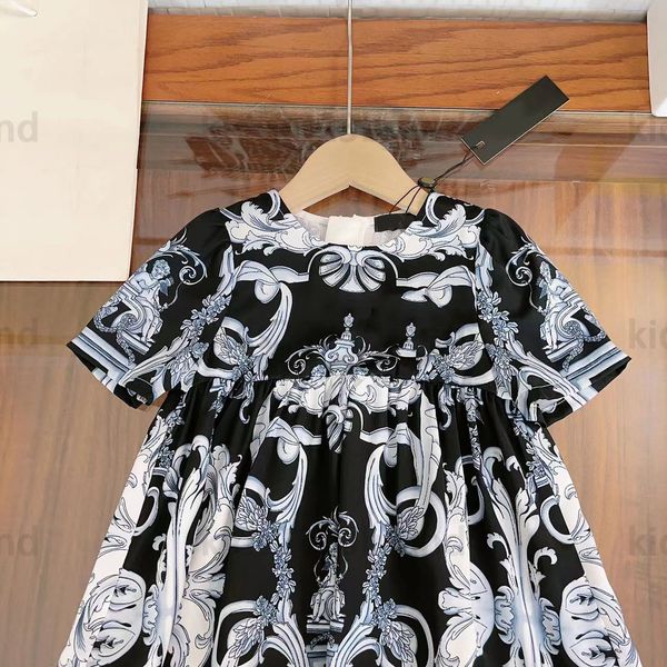 2023ss high-end girls flower sleeve dresses summer princess dress brand designer kids pleated dress for girl size 110-160cm new fashion skir, Red;yellow
2023ss high-end girls flower sleeve dresses summer princess dress brand designer kids pleated dress for girl size 110-160cm new fashion skir, Red;yellow
