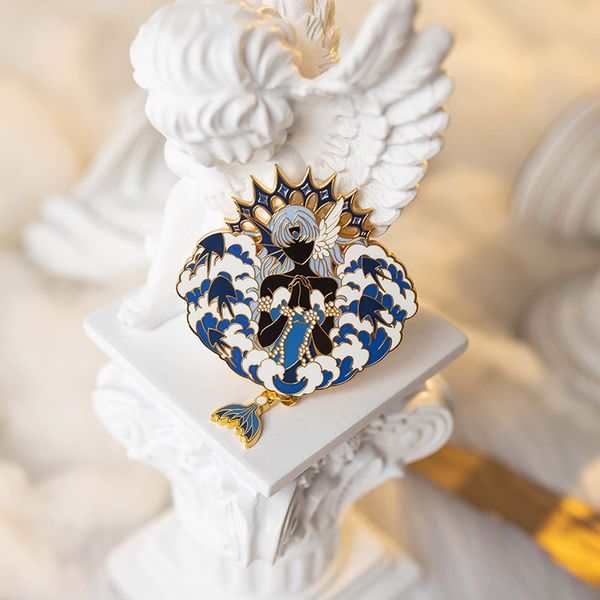 jk/dk small metal badge brooch ornament, Gray
jk/dk small metal badge brooch ornament, Gray