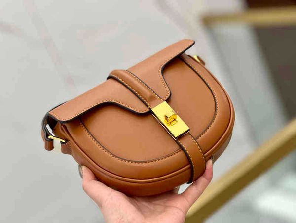 new bags women fashion flip cover handbag casual shoulder leather designer crossbody female purses 220302
new bags women fashion flip cover handbag casual shoulder leather designer crossbody female purses 220302