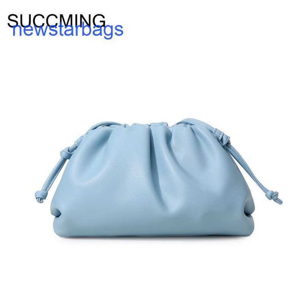 designer bottegs venets mini pouch bags online shop leather mini cloud bag wrinkled dumpling bag layer cowhide hand grasping one shoulder wo
designer bottegs venets mini pouch bags online shop leather mini cloud bag wrinkled dumpling bag layer cowhide hand grasping one shoulder wo