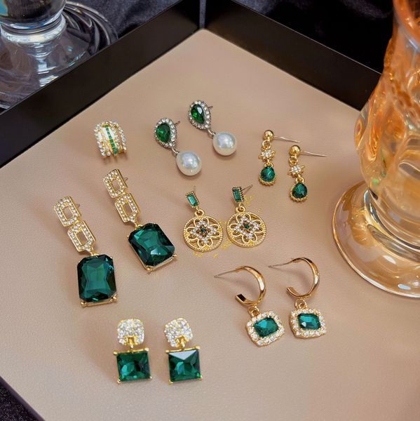 korean stud crystal dangle earrings for women trendy gold color hollow stud earring birthday gifts pendientes mujer, Golden;silver
korean stud crystal dangle earrings for women trendy gold color hollow stud earring birthday gifts pendientes mujer, Golden;silver