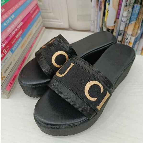 classic designer brand ladies flat slippers premium women sandals casual handmade summer sandal fashion shoes sizes 35-42, Black
classic designer brand ladies flat slippers premium women sandals casual handmade summer sandal fashion shoes sizes 35-42, Black