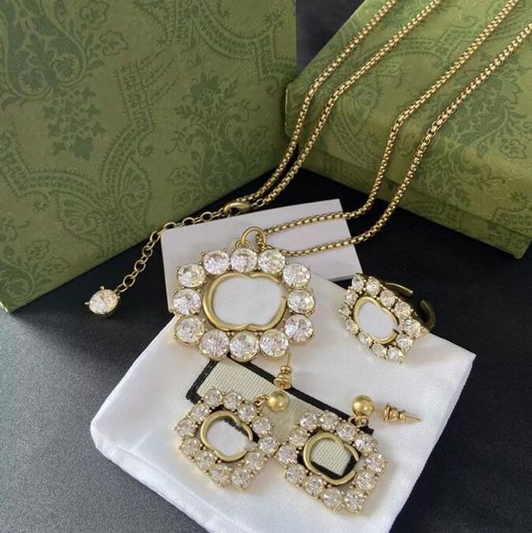 fashion designer letter pendant necklaces chain rhinestone ring for women retro gift personality earring studs party jewelry with box, Silver
fashion designer letter pendant necklaces chain rhinestone ring for women retro gift personality earring studs party jewelry with box, Silver