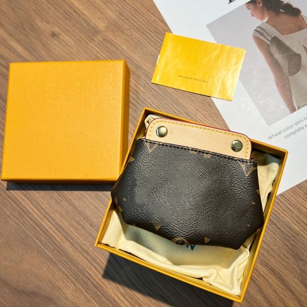 classic letter plaid women coin purses luxury brand buckle mini shell wallet fashion cute female short wallet designer ladies clutch bags gi, Red;black
classic letter plaid women coin purses luxury brand buckle mini shell wallet fashion cute female short wallet designer ladies clutch bags gi, Red;black