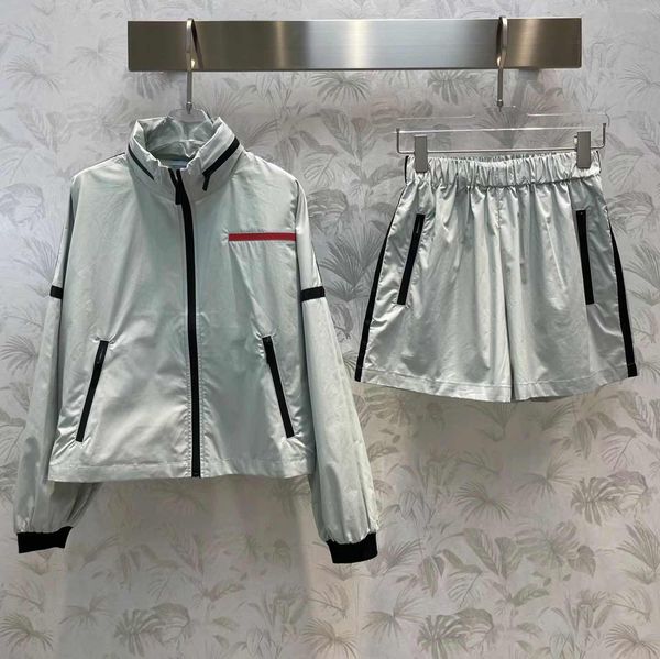 designer women's tracksuits fashion sports vest suit waistcoat sports shorts nylon long-sleeved two-piece black tracksuit, Gray
designer women's tracksuits fashion sports vest suit waistcoat sports shorts nylon long-sleeved two-piece black tracksuit, Gray