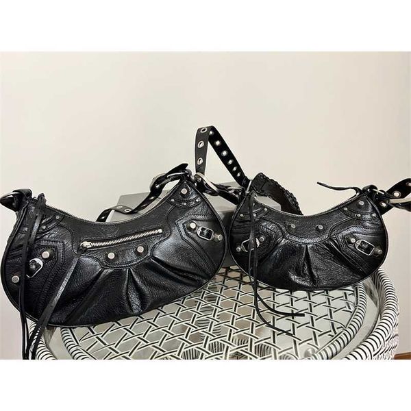 fashion handbag b new paris locomotive bag brand purse half crescent underarm diagonal span bag rivet tassel 3-in-1 pleated leather women�
fashion handbag b new paris locomotive bag brand purse half crescent underarm diagonal span bag rivet tassel 3-in-1 pleated leather women�