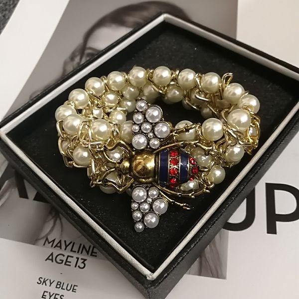 charm bracelets luxury handmade elastic crystal bee pearl statement bracelet for women jewelry 230215, Golden;silver
charm bracelets luxury handmade elastic crystal bee pearl statement bracelet for women jewelry 230215, Golden;silver