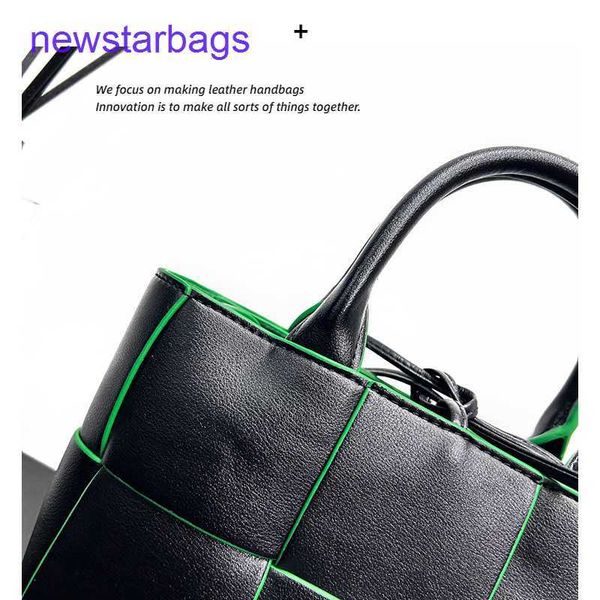 arco woven tote bags designer bottegs venets 2023 new autumn and winter texture large women's leather capacity portable single roo
arco woven tote bags designer bottegs venets 2023 new autumn and winter texture large women's leather capacity portable single roo