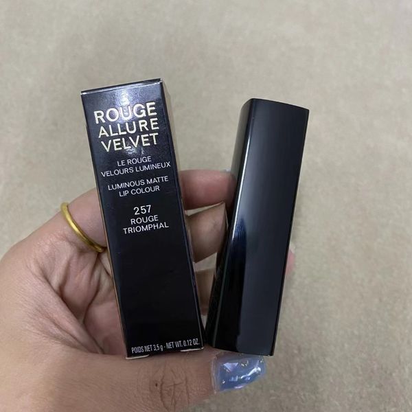 1uxury rouge allue velvet lipstick matte lipsticks 3.5 lip gloss long lasting lipgloss
1uxury rouge allue velvet lipstick matte lipsticks 3.5 lip gloss long lasting lipgloss