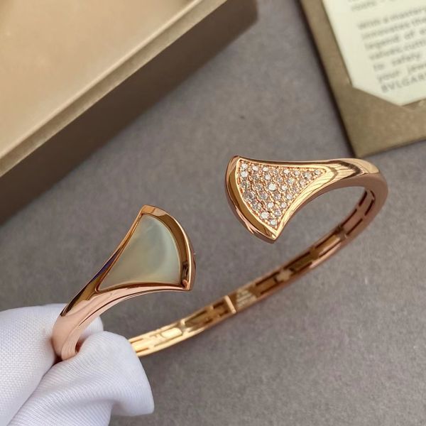 designer bracelets for woman charm luxury bangle bracelet women's trend fashion studded with diamonds bracelets boutique gift jewelry, Black
designer bracelets for woman charm luxury bangle bracelet women's trend fashion studded with diamonds bracelets boutique gift jewelry, Black