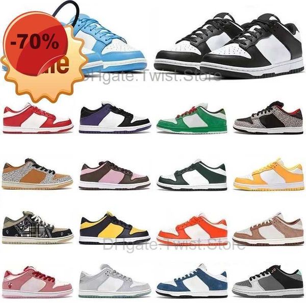 sandals designer 2022 men woman sb running shoes low panda trail zebra pn dust unc coast blue sneakerss flat platform syracuse mens womens, Black
sandals designer 2022 men woman sb running shoes low panda trail zebra pn dust unc coast blue sneakerss flat platform syracuse mens womens, Black