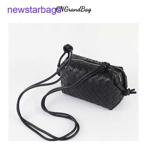 mini loop bags for women bottegs venets 2023 new leather versatile texture small square soft one-shoulder cross-body hand-woven cloud
mini loop bags for women bottegs venets 2023 new leather versatile texture small square soft one-shoulder cross-body hand-woven cloud