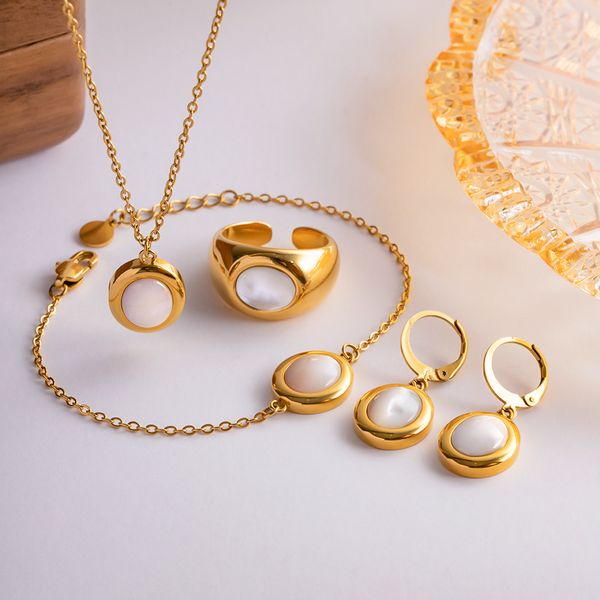 oval cat's eye bracelet pendant women's all-in-one light luxury senior sense does not fade color titanium steel ring earrings ins, Golden;silver
oval cat's eye bracelet pendant women's all-in-one light luxury senior sense does not fade color titanium steel ring earrings ins, Golden;silver