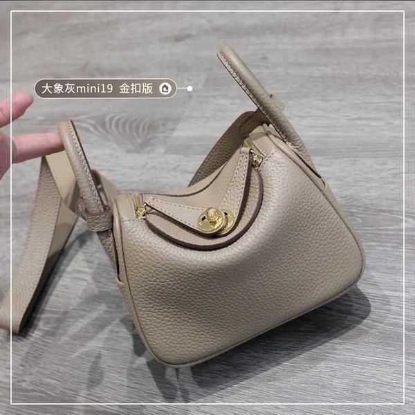 designer herme lindi bags online outlet 2023 new women's bag mini leather shoulder pillow versatile small doctor fashionn4nx
designer herme lindi bags online outlet 2023 new women's bag mini leather shoulder pillow versatile small doctor fashionn4nx