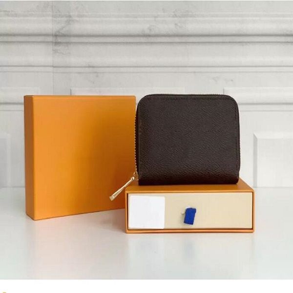 2023 original designers wallets purses fashion short zippy wallet monograms classic zipper pocket pallas bag zip coin purse with box, Red;black
2023 original designers wallets purses fashion short zippy wallet monograms classic zipper pocket pallas bag zip coin purse with box, Red;black