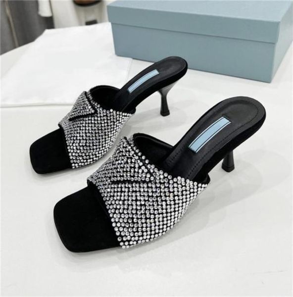 full diamond sheepskin beach shoes shiny rhinestone slippers small thin heel sandals summer sparkle crystal sandals flip flops8169479
full diamond sheepskin beach shoes shiny rhinestone slippers small thin heel sandals summer sparkle crystal sandals flip flops8169479