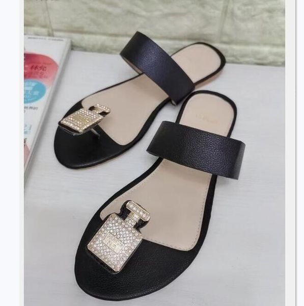brand designer slippers beach scuffs classic flat woman men summer lady cartoon big head slippers l bath fashion women shoes cc6518, Black
brand designer slippers beach scuffs classic flat woman men summer lady cartoon big head slippers l bath fashion women shoes cc6518, Black