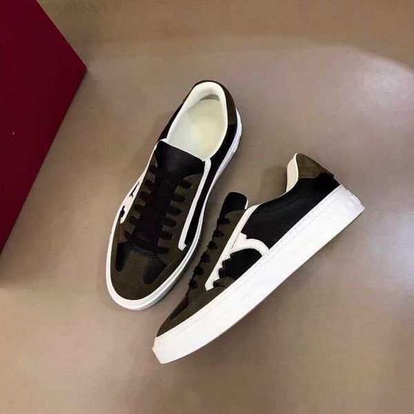 2022new men's fashion leather sneakers daily casual shoes embroidered pattern mjh000, Red;white
2022new men's fashion leather sneakers daily casual shoes embroidered pattern mjh000, Red;white