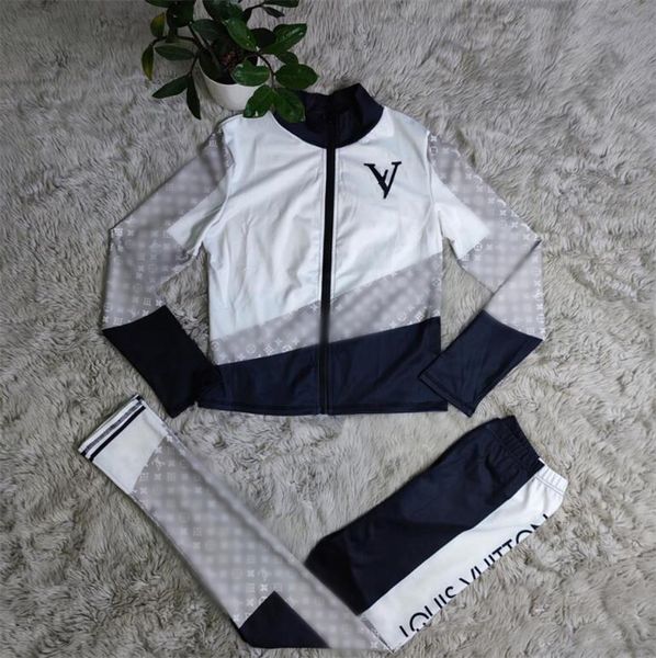 23ss spring new women's tracksuits luxury brand casual sports suit 2 piece set designer tracksuits j2757, Gray
23ss spring new women's tracksuits luxury brand casual sports suit 2 piece set designer tracksuits j2757, Gray