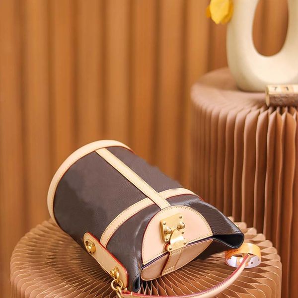 ladie designer bags tote bag crossbody bags luxury designer cross body fashion crossbody bags women's evening handbag purse crossbody w
ladie designer bags tote bag crossbody bags luxury designer cross body fashion crossbody bags women's evening handbag purse crossbody w